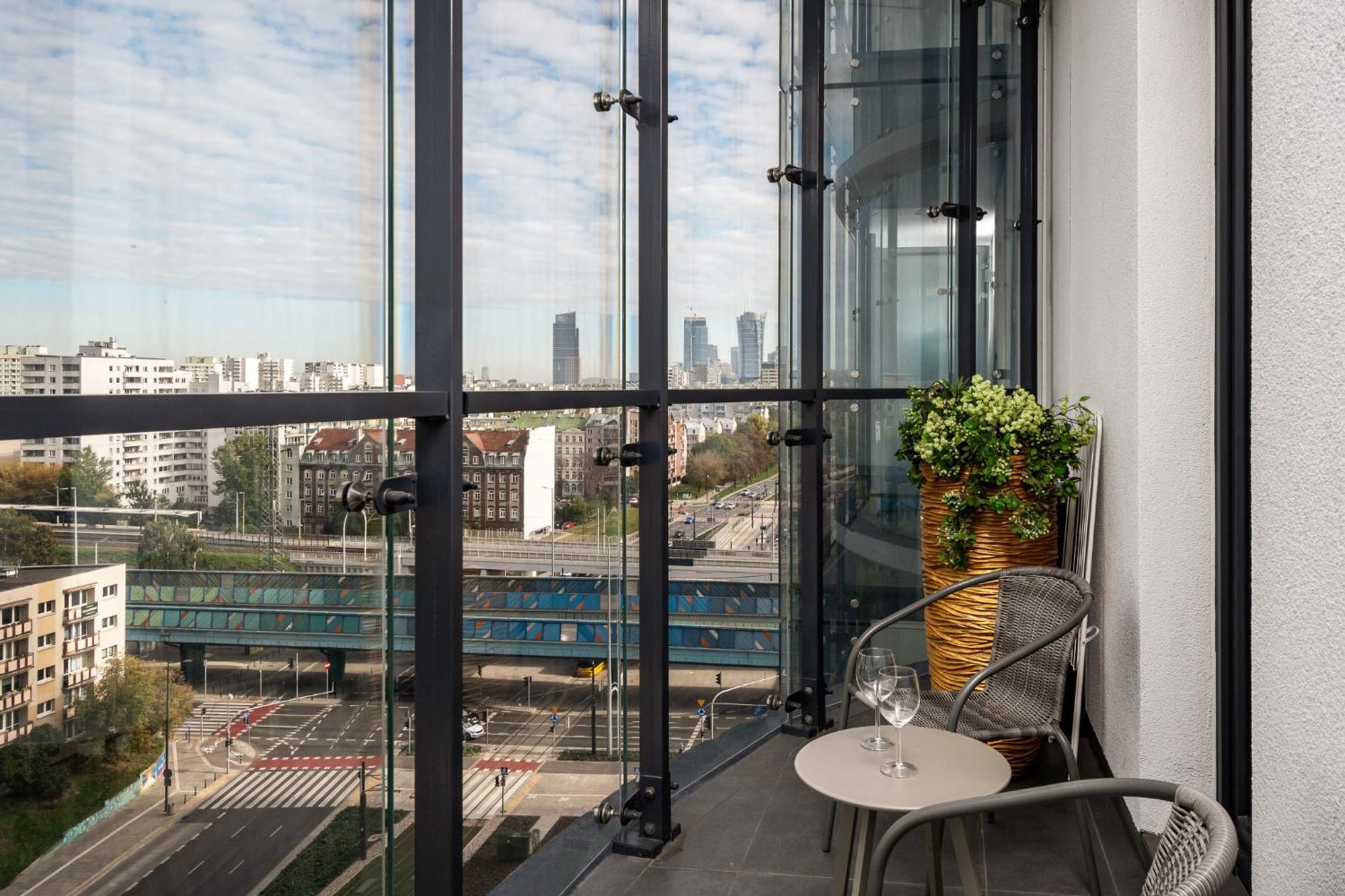 Kasprzaka 29 Bliska Wola Tower By Perfect Apart Варшава Екстериор снимка