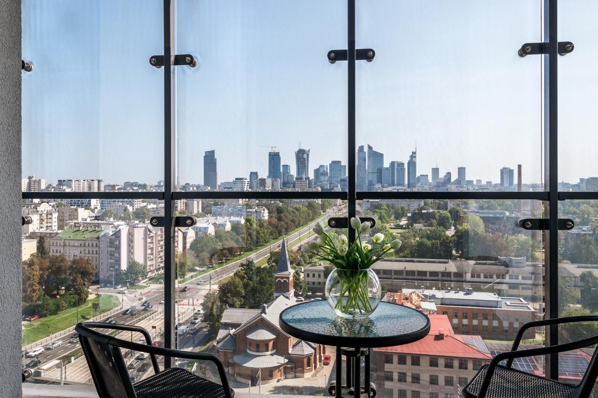 Kasprzaka 29 Bliska Wola Tower By Perfect Apart Варшава Екстериор снимка